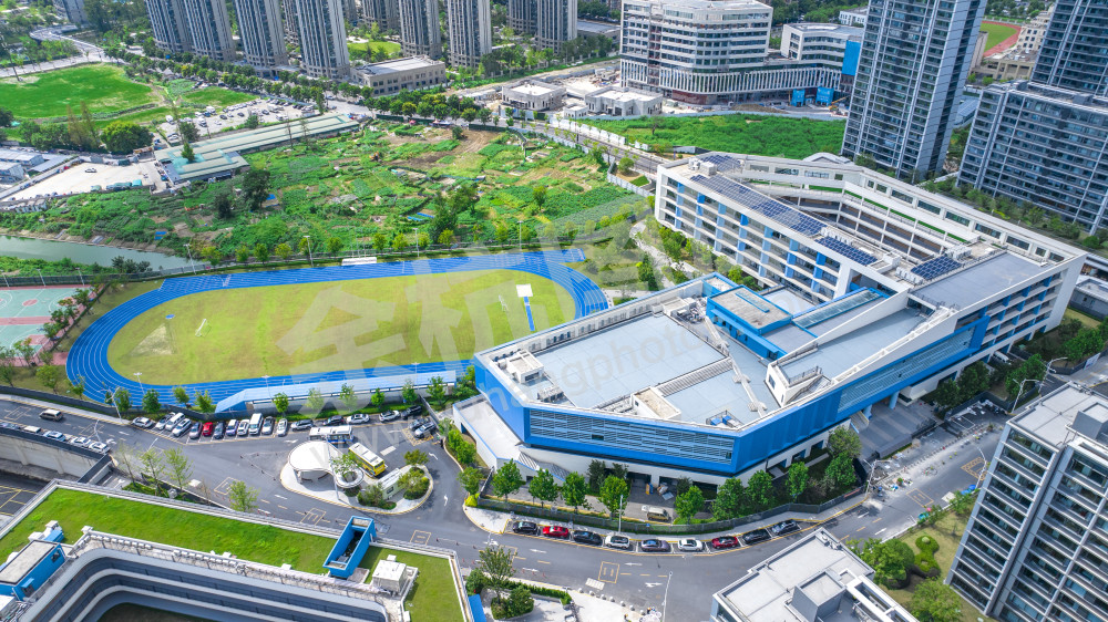 理想越秀实验学校