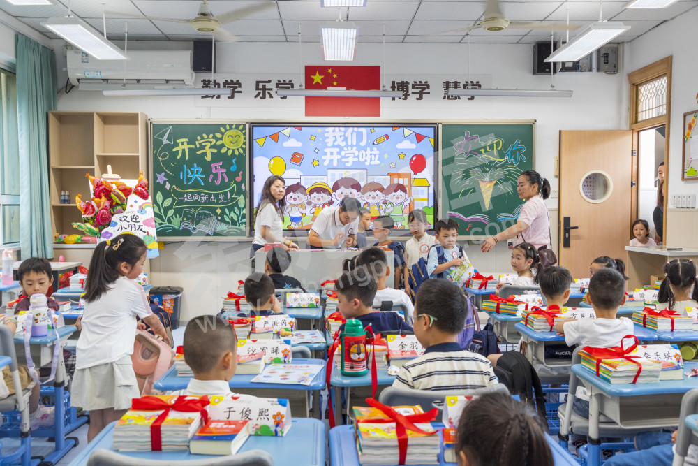 瓶窑一小开学活动